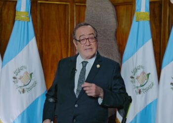 En Consulta con el Dr. Giammattei. /Foto: Equipo SCSP