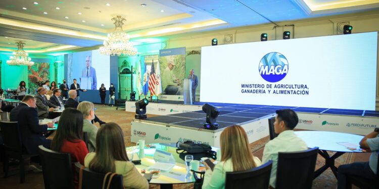 Benefician a más de 35 mil pequeños productores con el impulso de tecnología e innovación