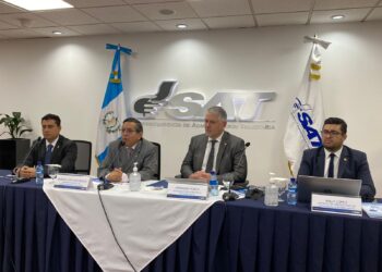 Facilitan y simplifican el traspaso electrónico de vehículos por notario autorizado