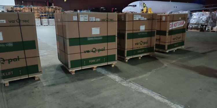 Fortalecen plan de vacunación contra el COVID-19 con ingreso de nuevo lote de vacunas