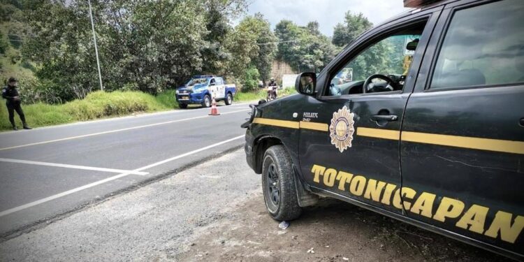Brindan seguridad a población de Totonicapán con plan de control por fiestas navideñas