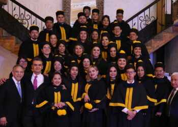 Médicos actualizan conocimientos para brindar mejor atención a pacientes