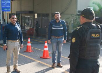 Comisión de alto nivel visita puestos fronterizos en Chiquimula