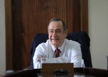 Presidente sostiene reunión interinstitucional para la modernización, fortalecimiento de seguridad fronteriza y transitabilidad del país