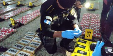 Confirman incautación de cerca de dos toneladas de cocaína en semisumergible