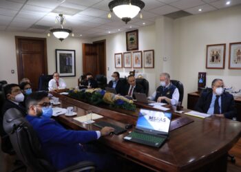 Presidente evalúa avances de programas y proyectos de Salud