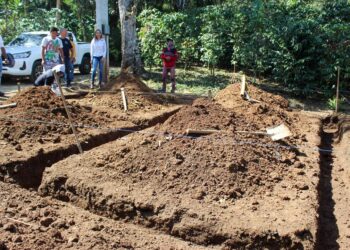 Se inicia construcción de viviendas en Santa Cruz Naranjo