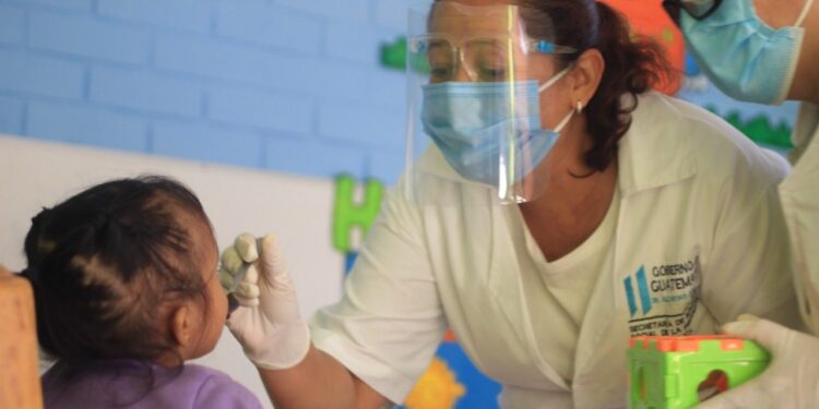 Abren convocatoria para participar en diplomado de certificación de niñeros