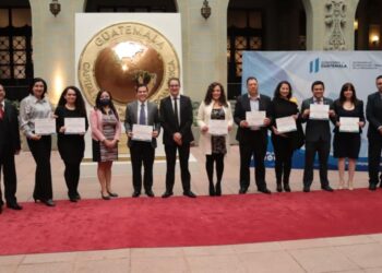 Empleados públicos se capacitan en cooperación para el desarrollo