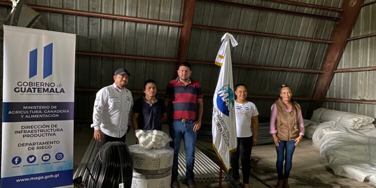 Promueven instalación de sistemas de riego en Petén