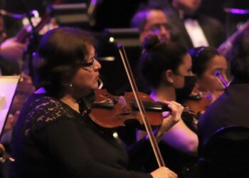 Ministerio de Cultura lleva concierto navideño a Xela