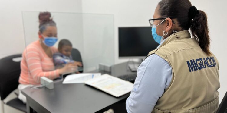 Brindan asistencia migratoria a más de 10 mil personas por movilización irregular