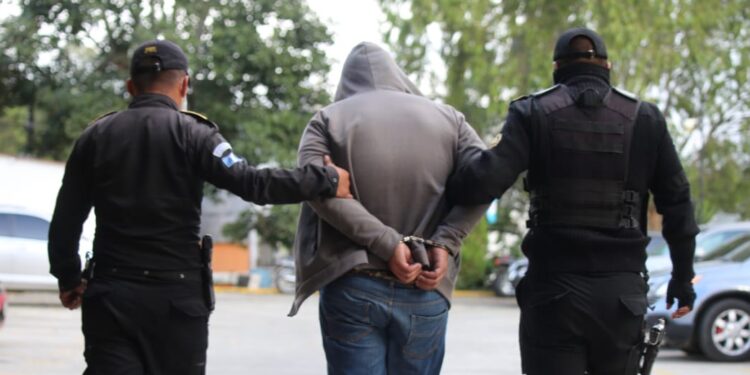 PNC reporta más de 400 personas capturadas durante la semana