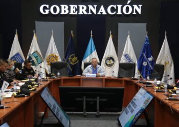 Autoridades reafirman compromiso con transformación policial