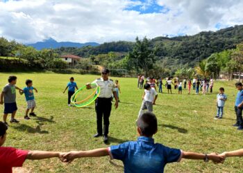Escuelas vacacionales de la PNC beneficiaron a más de 3 mil niños y adolescentes
