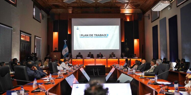 Dan a conocer estrategias de seguridad a gobernadores del país