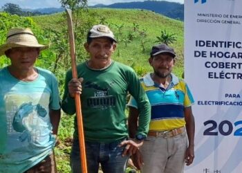 MEM hace evaluaciones para electrificación rural en Fray Bartolomé de las Casas