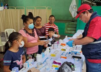 Jornada médica en aldea el Rodeo, Escuintla.