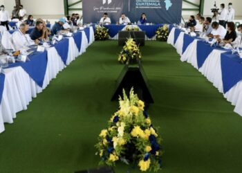 Reunión del presidente Alejandro Giammattei con alcaldes de Guatemala.