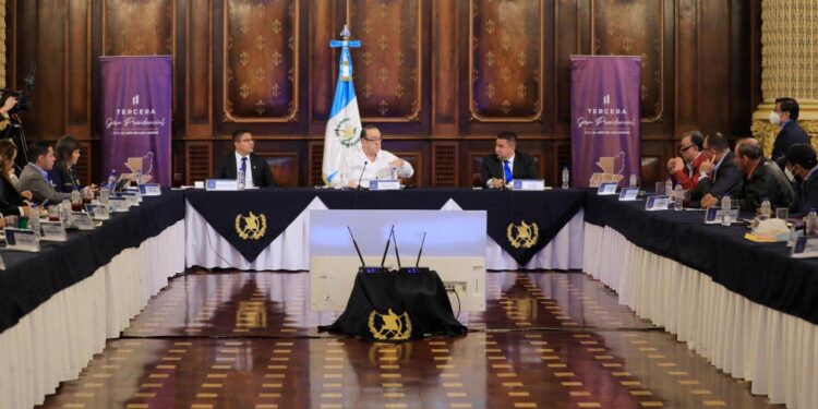 Tercera gira presidencial con alcaldes de Jalapa