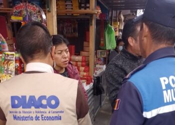 Comerciantes de San Marcos se capacitan sobre correcta manipulación de juegos pirotécnicos