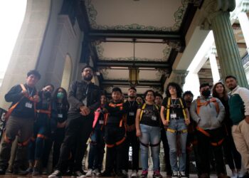 Avanza restauración de frescos del Palacio Nacional de la Cultura