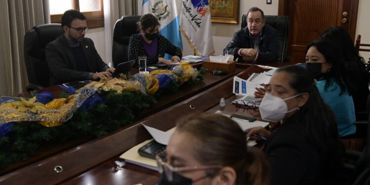 Destacan logros de programas a cargo del Ministerio de Educación