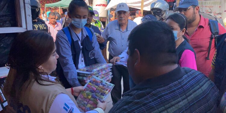 Retiran juegos pirotécnicos peligrosos de mercados izabalenses