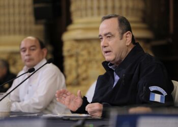 Gobernante: “La única manera de lograr el desarrollo del país es que trabajemos en conjunto”