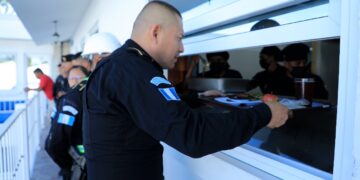 Comedores benefician a cientos de agentes policiales. /Foto; Marvin García