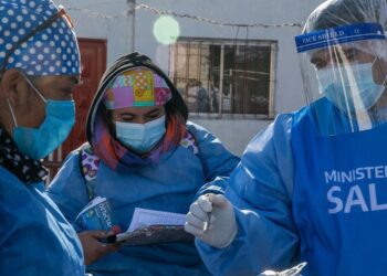 Argentina extiende por un año la emergencia sanitaria por COVID-19