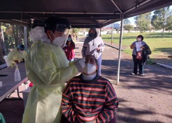 Personal militar reanuda jornadas de hisopados y vacunación contra COVID-19
