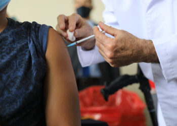 Jornada de vacunación se realiza en favor de la cultura de prevención. /Foto: MSPAS