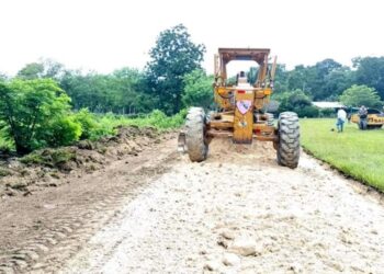 Ejército supera meta de mil 63 kilómetros de carreteras rehabilitadas