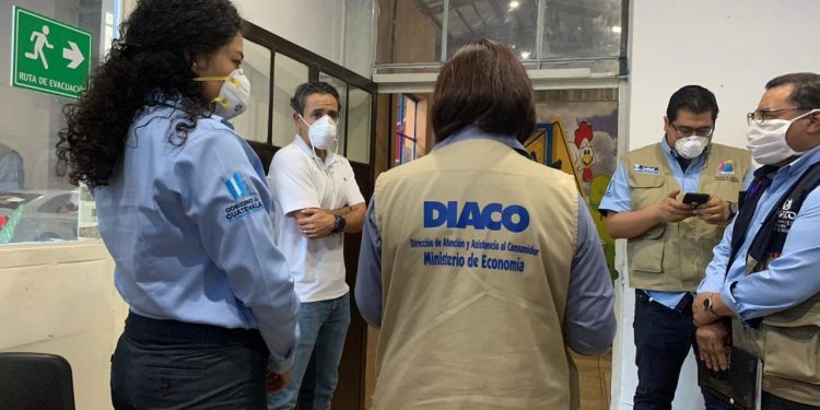 Fortalecen operativos por posibles cobros no autorizados en centros educativos