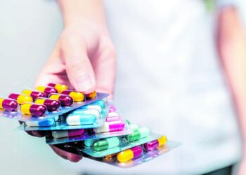 Desarrollan tres moléculas que mejoran eficacia de antibióticos actuales