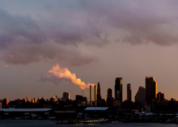 Unos 3 mil 600 millones de personas son vulnerables al calentamiento global