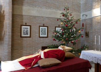 Vaticano se prepara para despedir solemnemente a Benedicto XVI