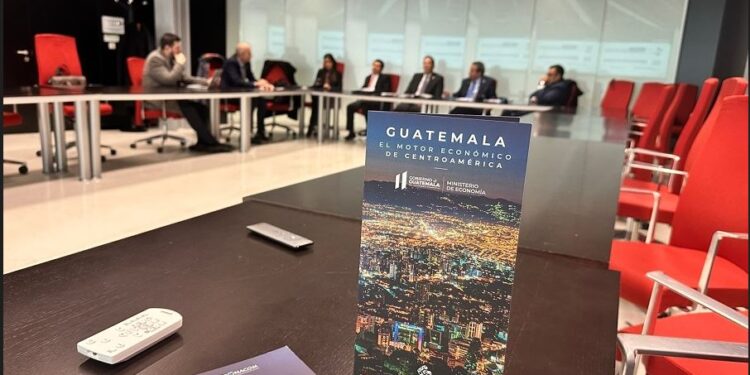 Delegación guatemalteca continúa gira económica por España