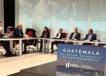 Delegación guatemalteca continúa gira económica por España