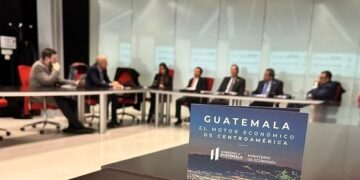 Delegación guatemalteca continúa gira económica por España