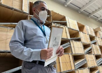 Envían 18 mil cartillas para la emisión de pasaportes en el extranjero