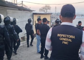 PNC retoma control en Preventivo de zona 18 tras enfrentamiento entre reos