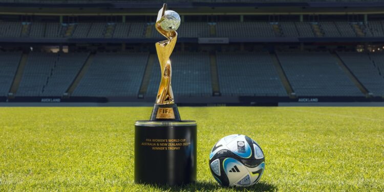 FIFA presenta el balón que se utilizará en el Mundial femenino 2023