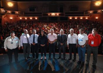 Inauguran Primer Congreso Nacional para docentes egresados del PADEP