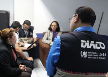 Fortalecen acciones de vigilancia y supervisión de precios en centros educativo