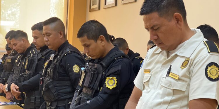 Campaña Levántate Guate llega a Zacapa