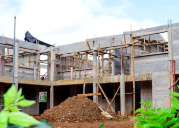 Continúa construcción de edificios escolares en Alta Verapaz