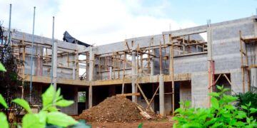 Continúa construcción de edificios escolares en Alta Verapaz