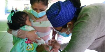 Autoridades resaltan la importancia de la vacuna contra el rotavirus. /Foto: MSPAS